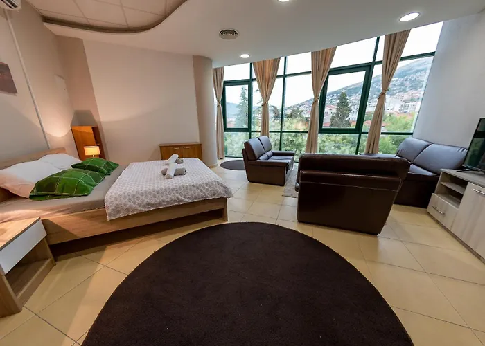 Aura Central Apartment